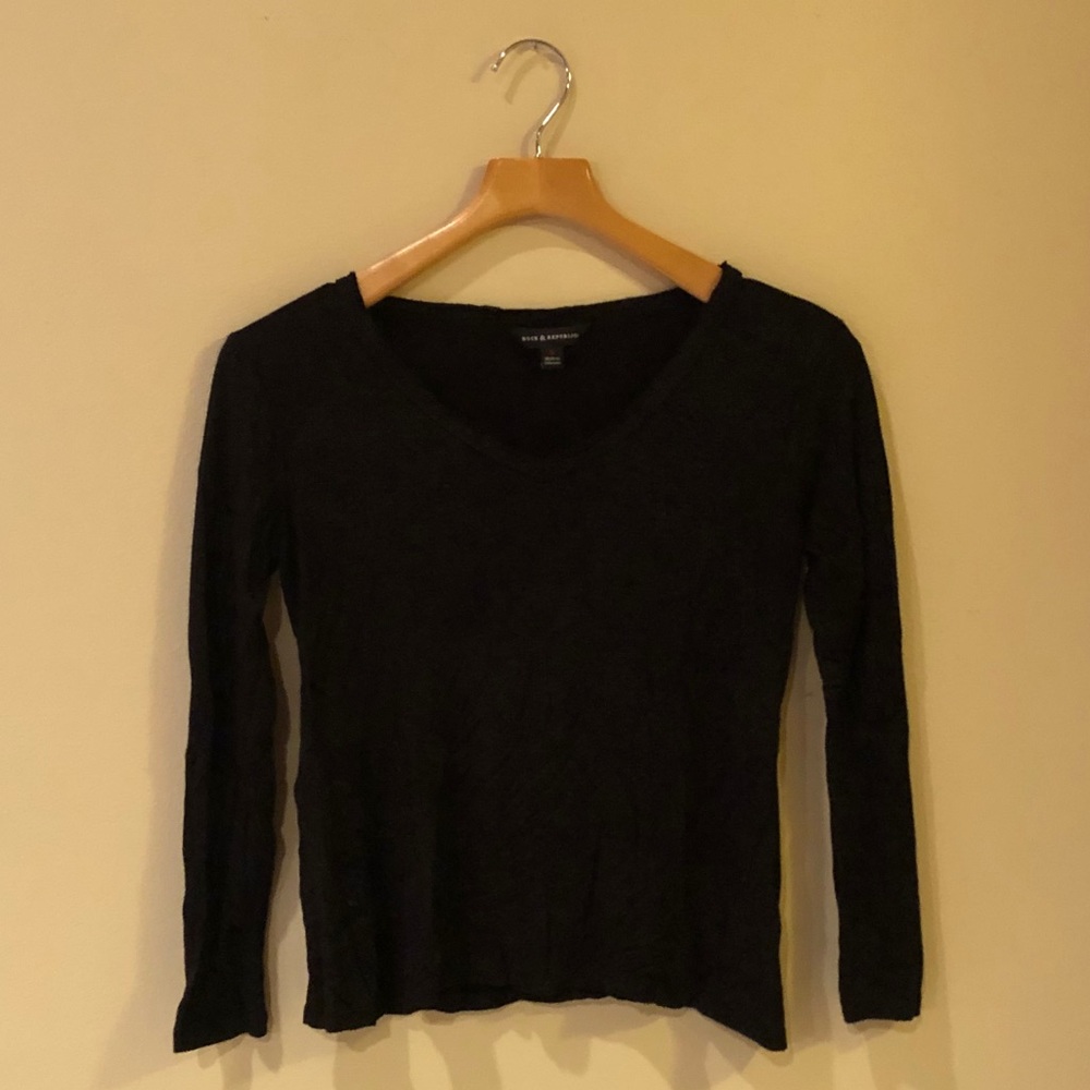 Rock & Republic Black Glitter Long Sleeve Tee